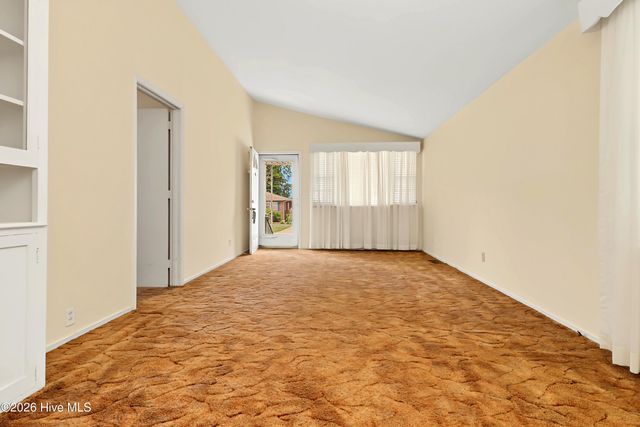 2409 Louisiana Street, Wilmington, NC 28401