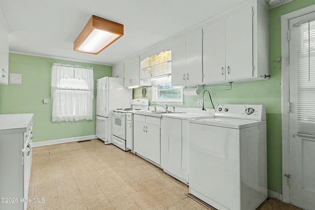 2409 Louisiana Street, Wilmington, NC 28401
