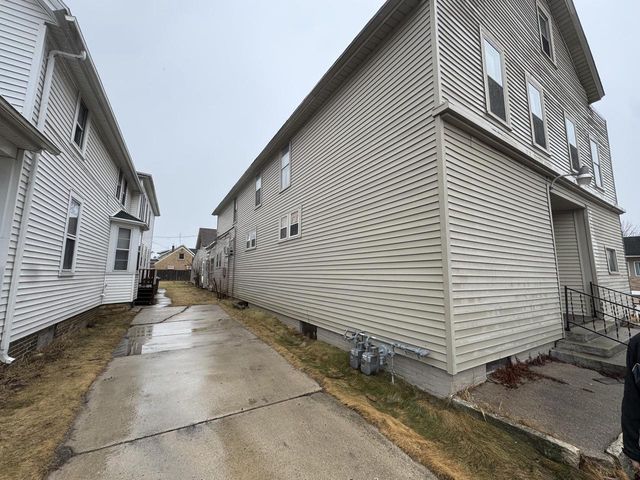 1729 S 12th STREET, Sheboygan, WI 53081