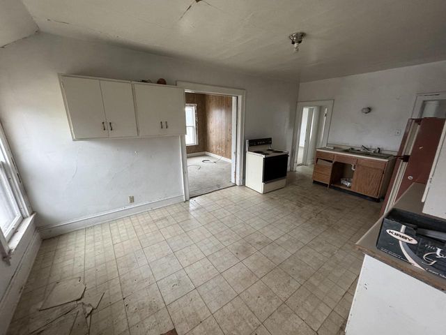 1729 S 12th STREET, Sheboygan, WI 53081