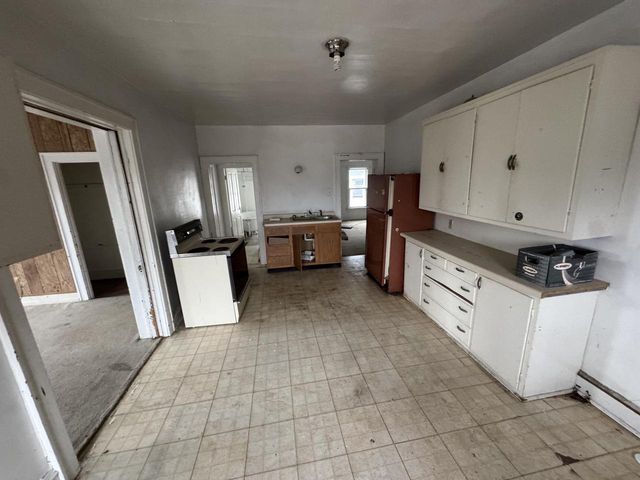 1729 S 12th STREET, Sheboygan, WI 53081