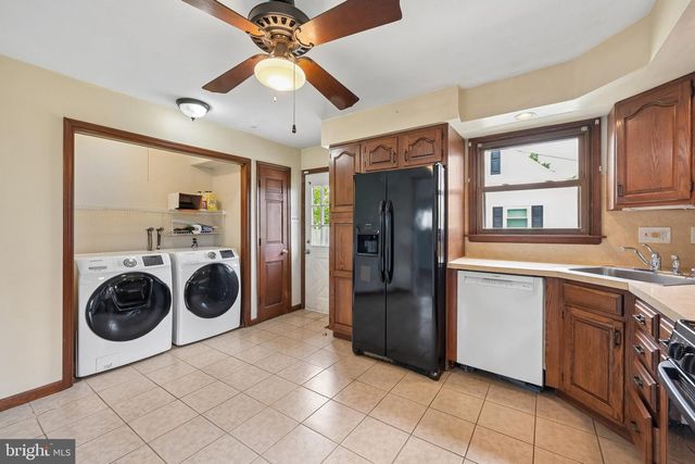196 TANSBORO RD, Berlin, NJ 08009
