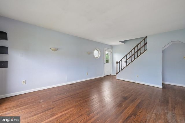 196 TANSBORO RD, Berlin, NJ 08009