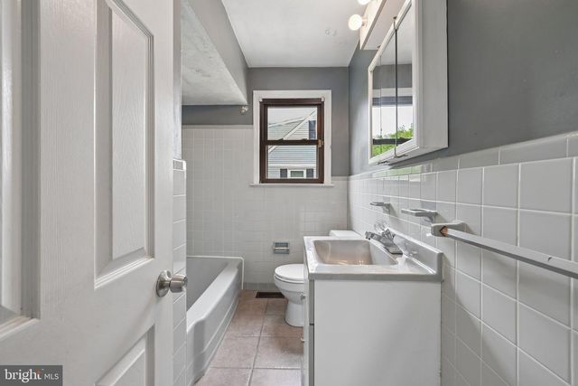 196 TANSBORO RD, Berlin, NJ 08009