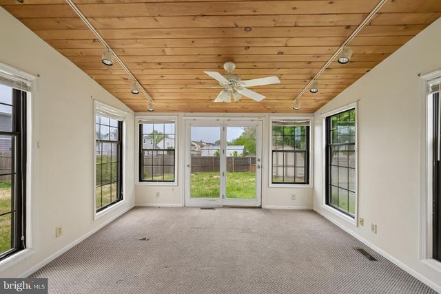 196 TANSBORO RD, Berlin, NJ 08009