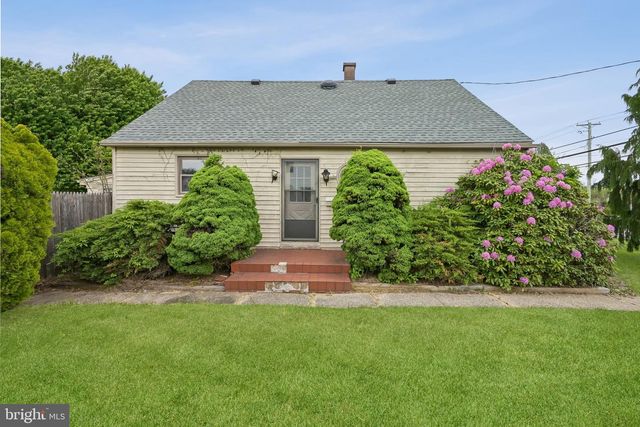196 TANSBORO RD, Berlin, NJ 08009