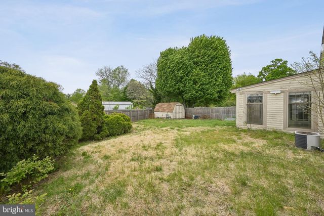 196 TANSBORO RD, Berlin, NJ 08009