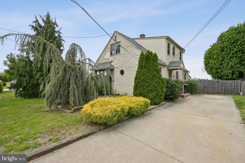 196 TANSBORO RD, Berlin, NJ 08009