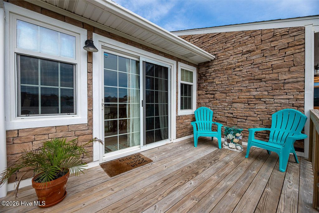 232 Sand Piper Drive, Sneads Ferry, NC 28460