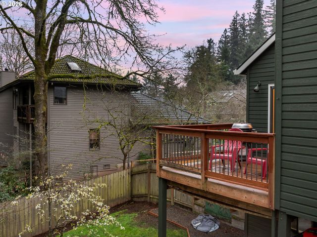 22790 OREGON CITY Loop, West Linn, OR 97068