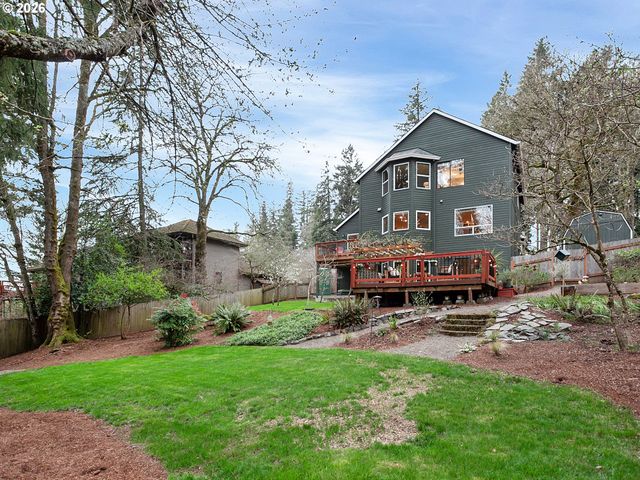 22790 OREGON CITY Loop, West Linn, OR 97068