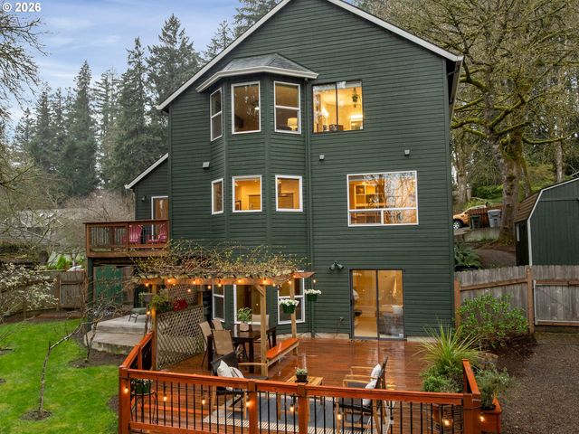 22790 OREGON CITY Loop, West Linn, OR 97068