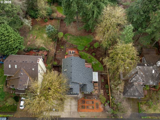 22790 OREGON CITY Loop, West Linn, OR 97068