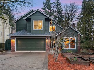 22790 OREGON CITY Loop, West Linn, OR 97068