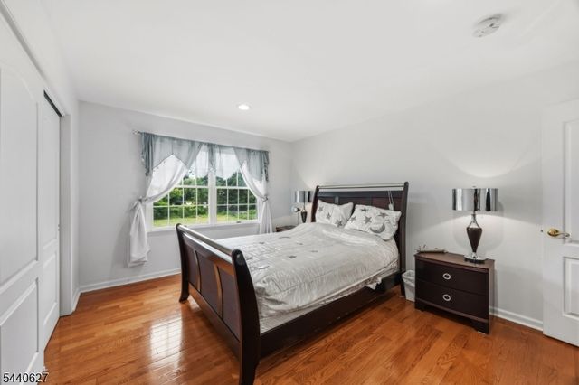 72 Doby Rd, Randolph Twp., NJ 07945
