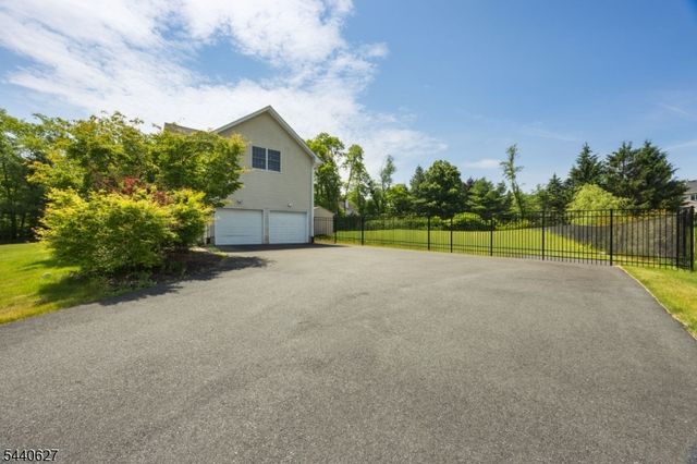 72 Doby Rd, Randolph Twp., NJ 07945