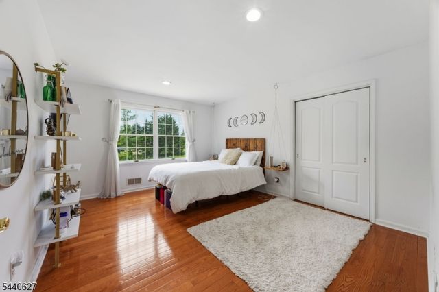 72 Doby Rd, Randolph Twp., NJ 07945