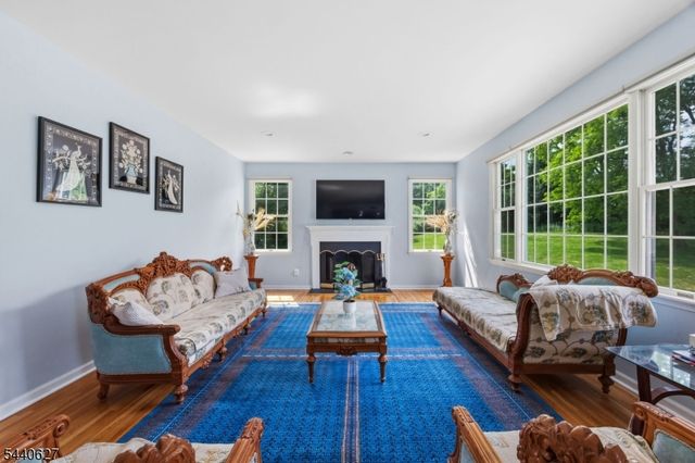 72 Doby Rd, Randolph Twp., NJ 07945