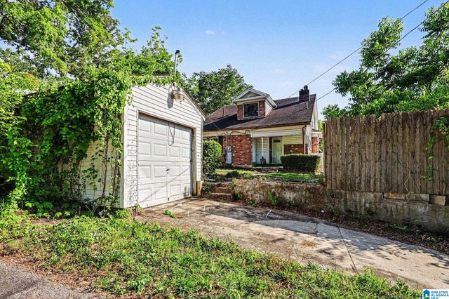 5131 HILLSIDE DRIVE, Fairfield, AL 35064