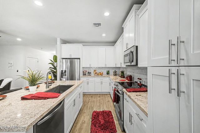 630 W BEVERLY Road, Phoenix, AZ 85041
