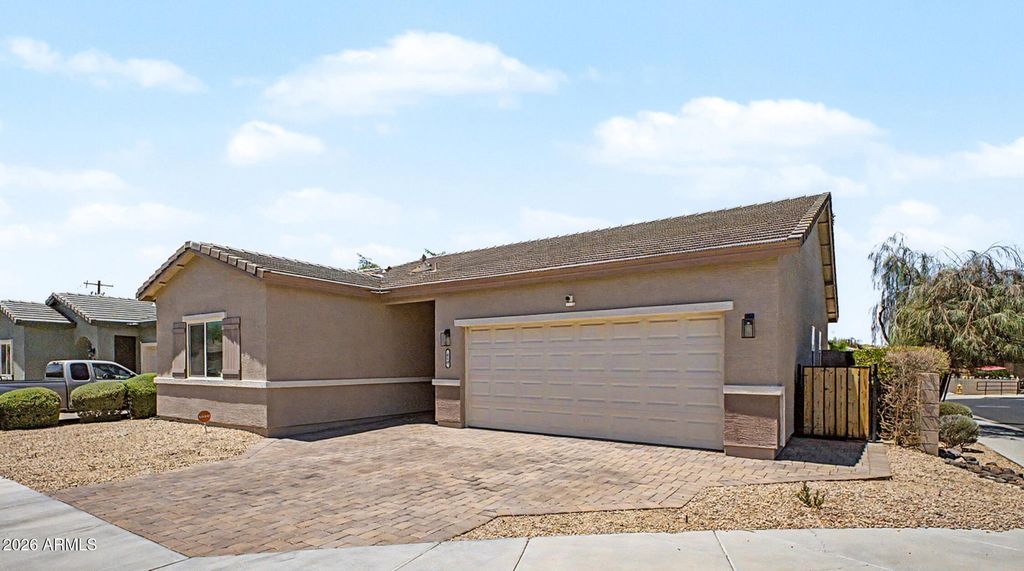 630 W BEVERLY Road, Phoenix, AZ 85041