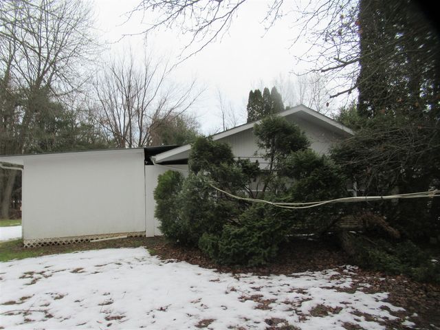 67412 M 40, White Pigeon, MI 49099