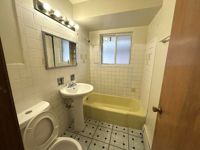 3420 Warren Avenue, Bellwood, IL 60104