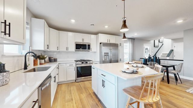 23260 Amber Drive, Rogers, MN 55374