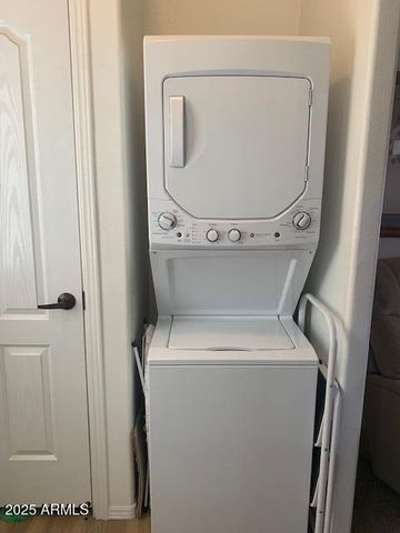 2528 E MCKELLIPS Road 146, Mesa, AZ 85213