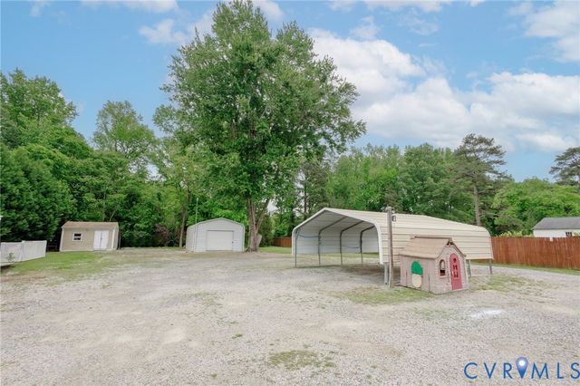 21407 Perdue Ave, Chesterfield, VA 23803
