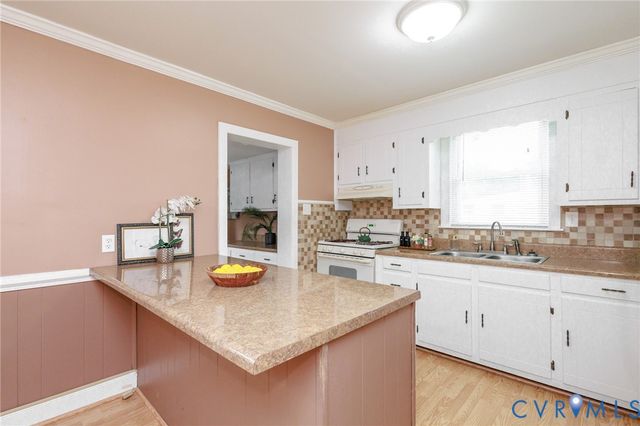 21407 Perdue Ave, Chesterfield, VA 23803
