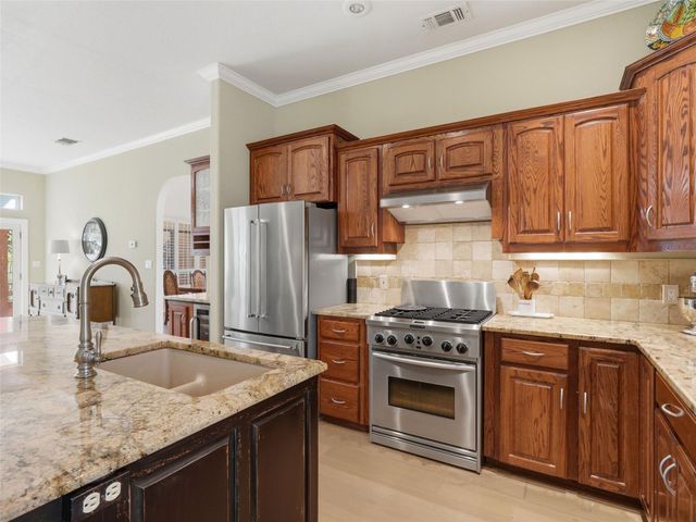 26240 Smithson Valley RD, San Antonio, TX 78261