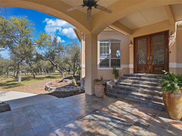 26240 Smithson Valley RD, San Antonio, TX 78261