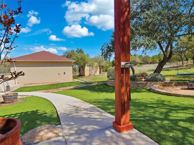 26240 Smithson Valley RD, San Antonio, TX 78261