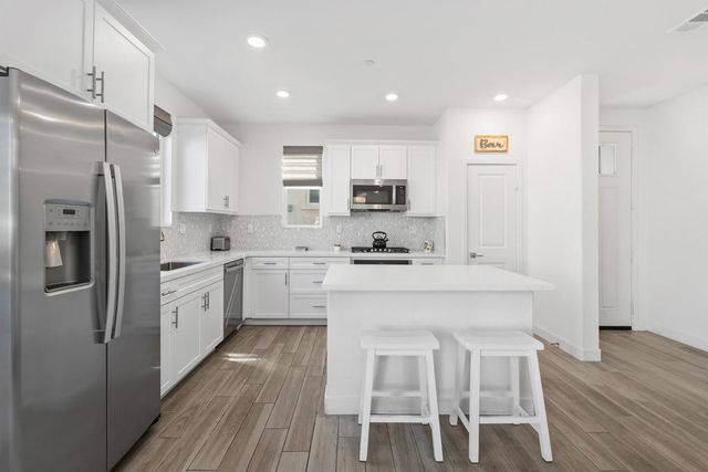 76333 Trojan Drive, Palm Desert, CA 92211