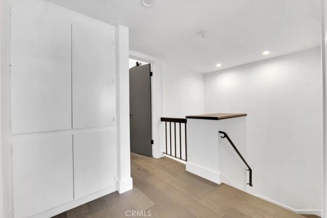 21931 Burbank Boulevard 25, Woodland Hills, CA 91367