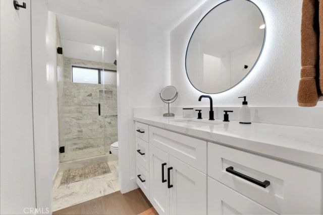 21931 Burbank Boulevard 25, Woodland Hills, CA 91367