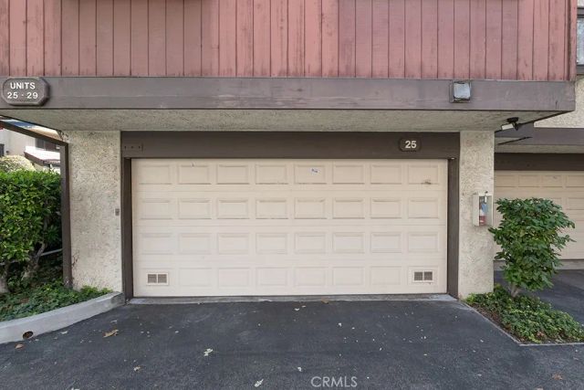 21931 Burbank Boulevard 25, Woodland Hills, CA 91367