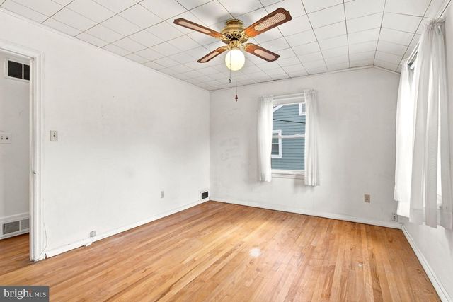 5922 EDGEHILL CT, Alexandria, VA 22303