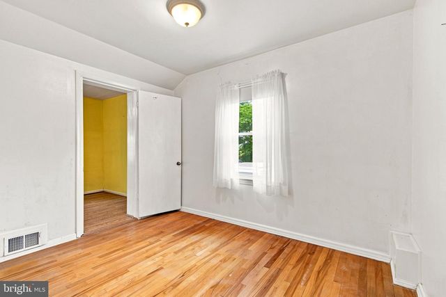 5922 EDGEHILL CT, Alexandria, VA 22303