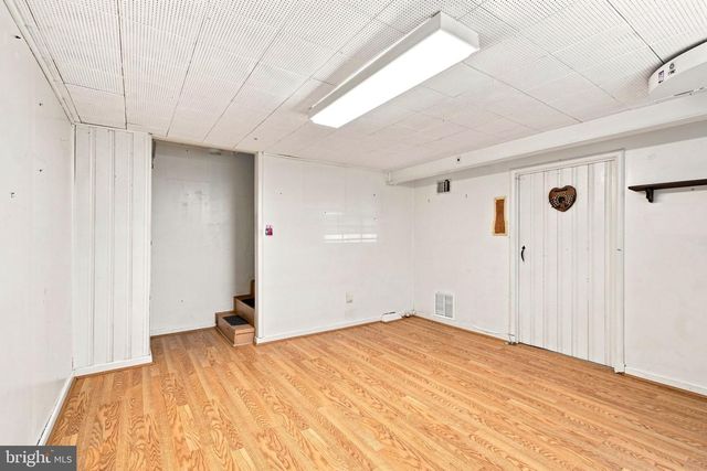 5922 EDGEHILL CT, Alexandria, VA 22303