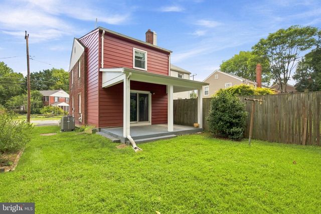 5922 EDGEHILL CT, Alexandria, VA 22303