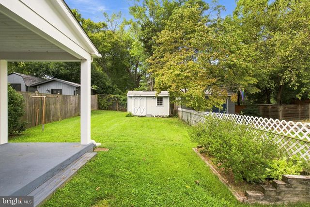 5922 EDGEHILL CT, Alexandria, VA 22303