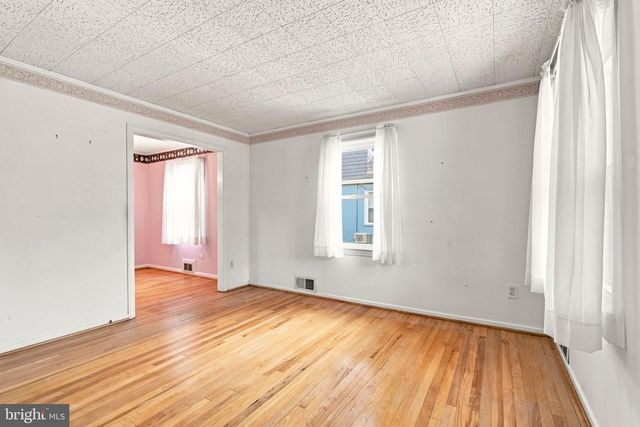 5922 EDGEHILL CT, Alexandria, VA 22303