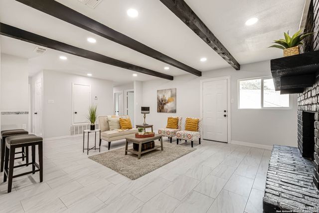 6135 ROYAL PT, San Antonio, TX 78239