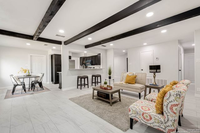 6135 ROYAL PT, San Antonio, TX 78239