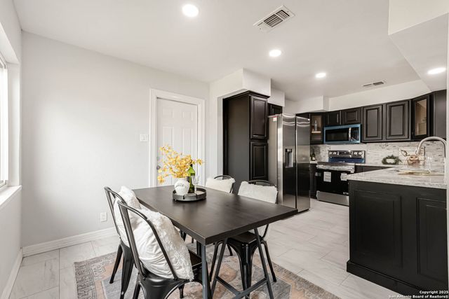 6135 ROYAL PT, San Antonio, TX 78239