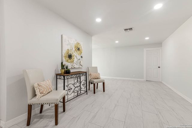 6135 ROYAL PT, San Antonio, TX 78239