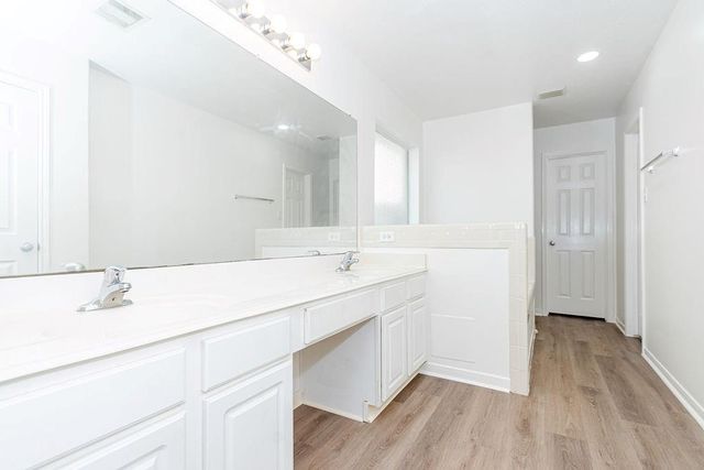 5618 Savannah Woods Lane, Rosharon, TX 77583