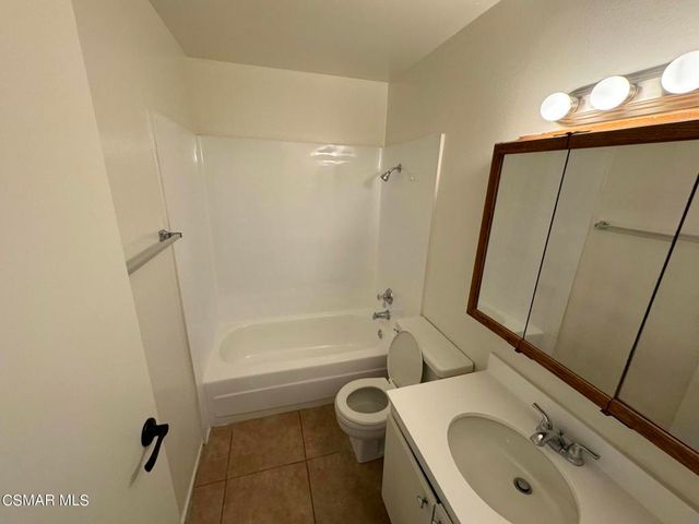 2259 Hietter Avenue, Simi Valley, CA 93063